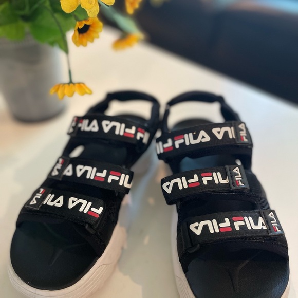 Fila disruptor sandals - Picture 3 of 9